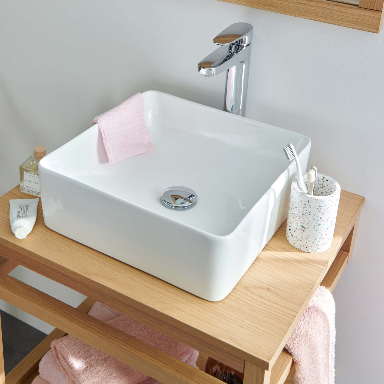 Meuble de salle de bain 60 cm HOPP avec colonne, miroir et vasque carrée COMA 4