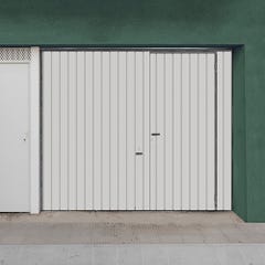 Porte de garage basculante manuelle META débordante avec portillon - H200 x l.240 cm blanc 1