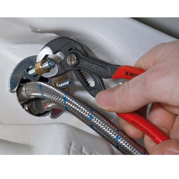Knipex Cobra® Pince multiprise de pointe grise atramentisée, gainées en  plastique antidérapant 125 mm 87 01 125 : : Bricolage